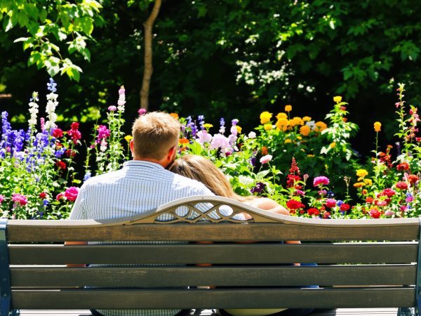 couple-bienveillance-parc